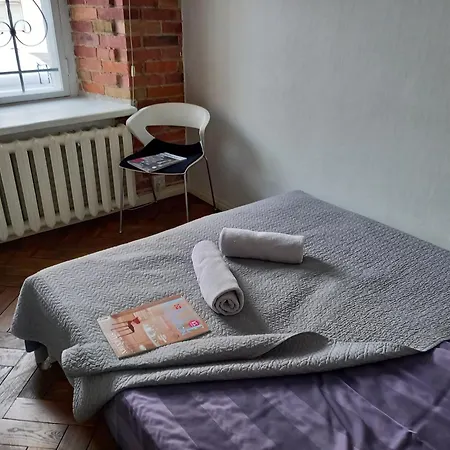 Old Town Charm Tln *